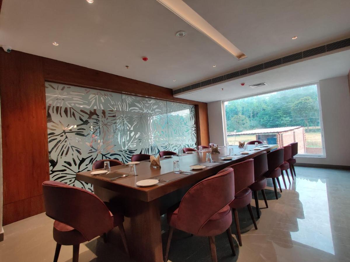 Hotel Parth Una  Exterior photo
